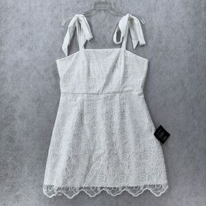 Elegant White Lace Mini Dress